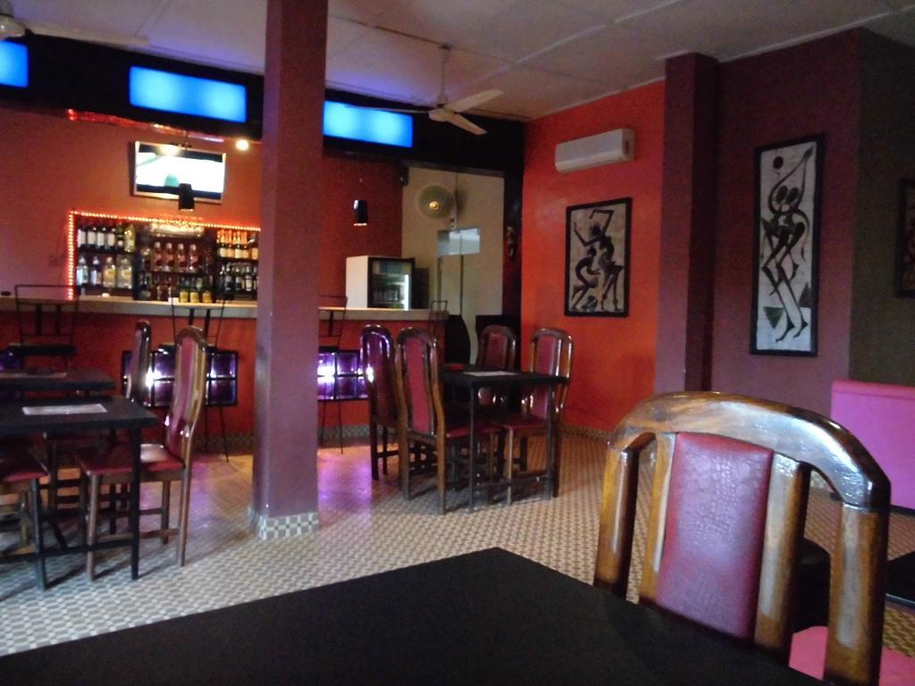 Hotel Kavana Ouagadougou Ngoại thất bức ảnh