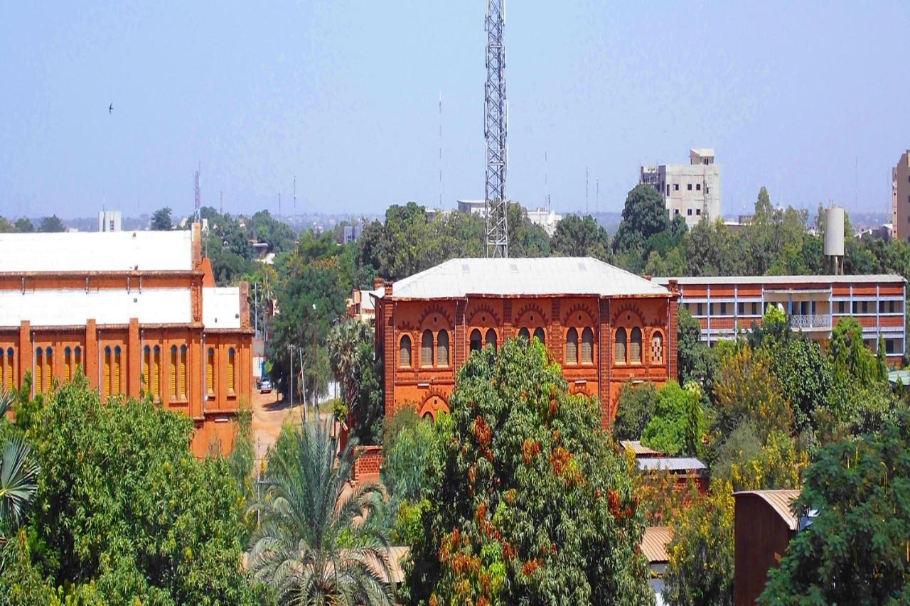 Hotel Kavana Ouagadougou Ngoại thất bức ảnh